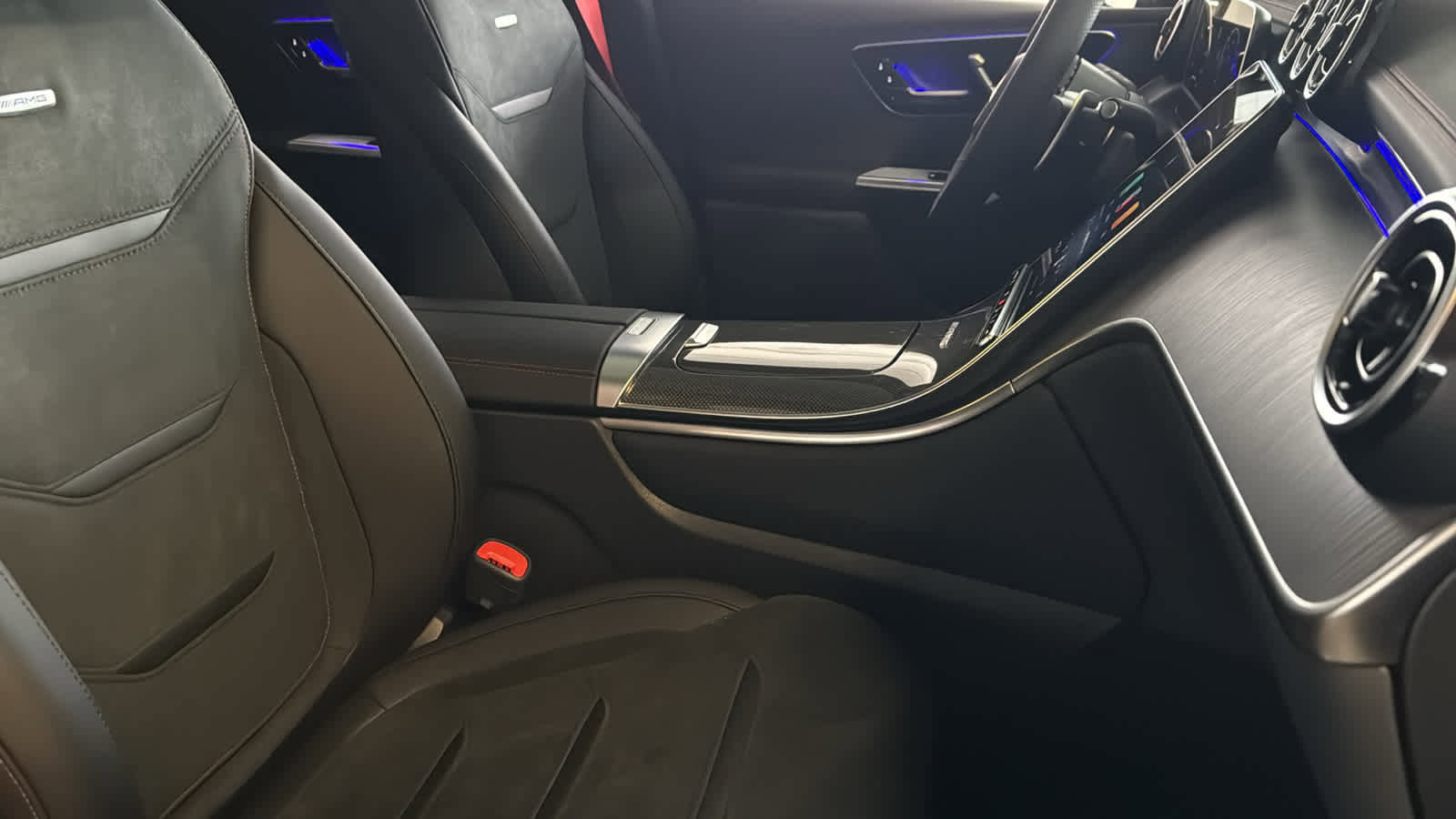 New 2026 Mercedes-Benz GLC 43 AMG 4MATIC image 35