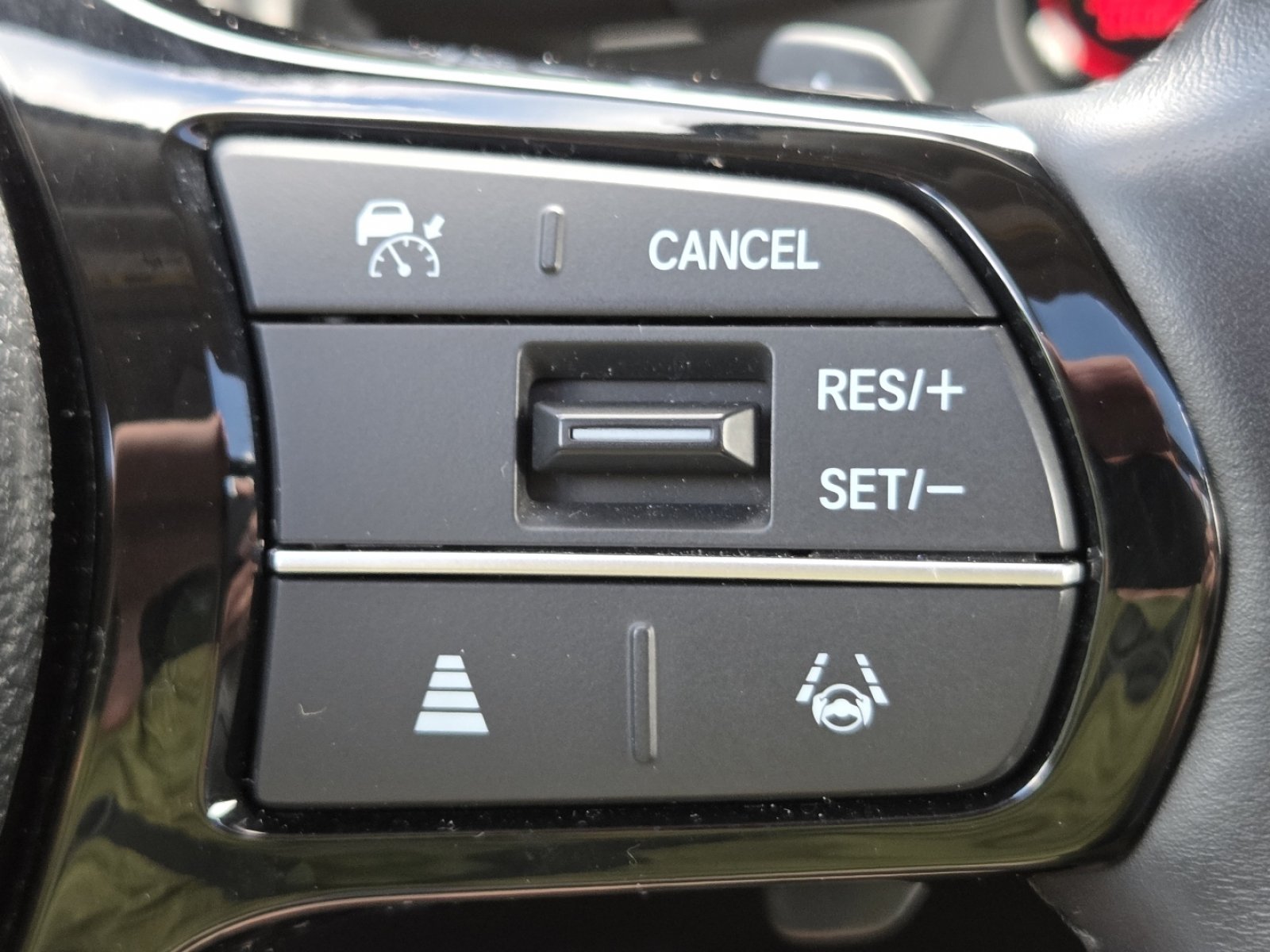 Certified 2024 Honda Pilot Touring image 12