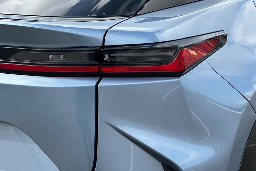 Certified 2023 Lexus RZ 450e Premium w/ Accessory Package (Z1) image 26