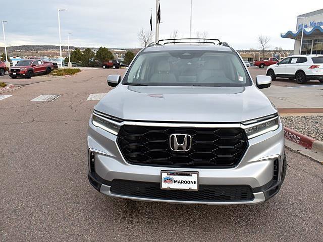 Used 2024 Honda Pilot Touring image 2