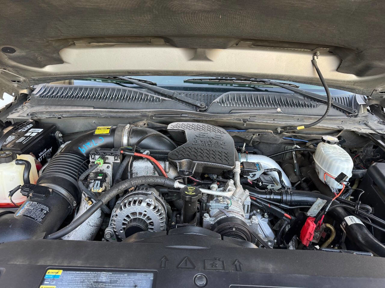 Used 2006 Chevrolet Silverado 2500 LT w/ Heavy-Duty Power Package image 20