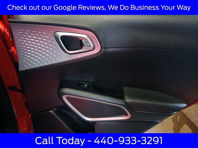Used 2022 Kia Soul LX image 39