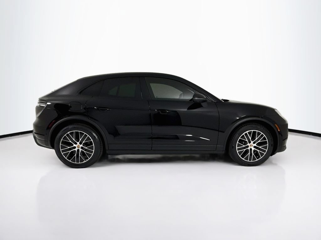 New 2026 Porsche Macan Electric RWD image 8