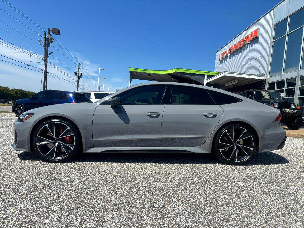 Used 2021 Audi RS 7 Sportback w/ Carbon Optic Package image 2