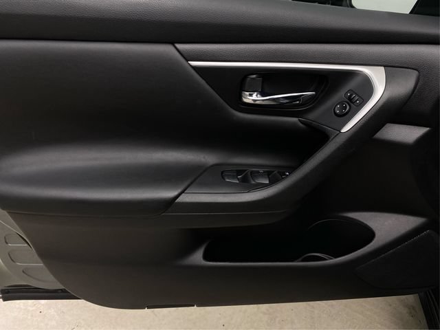 Used 2017 Nissan Altima 2.5 SV FWD image 25