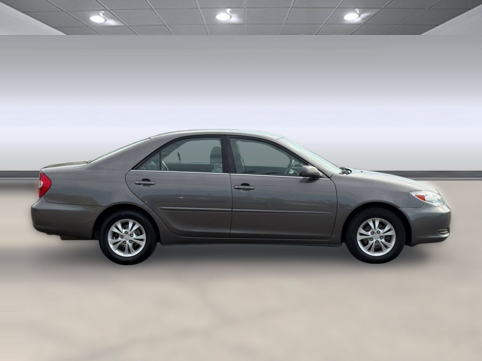 Used 2004 Toyota Camry LE FWD image 8