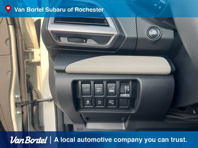 Used 2023 Subaru Forester Limited AWD/4WD image 17