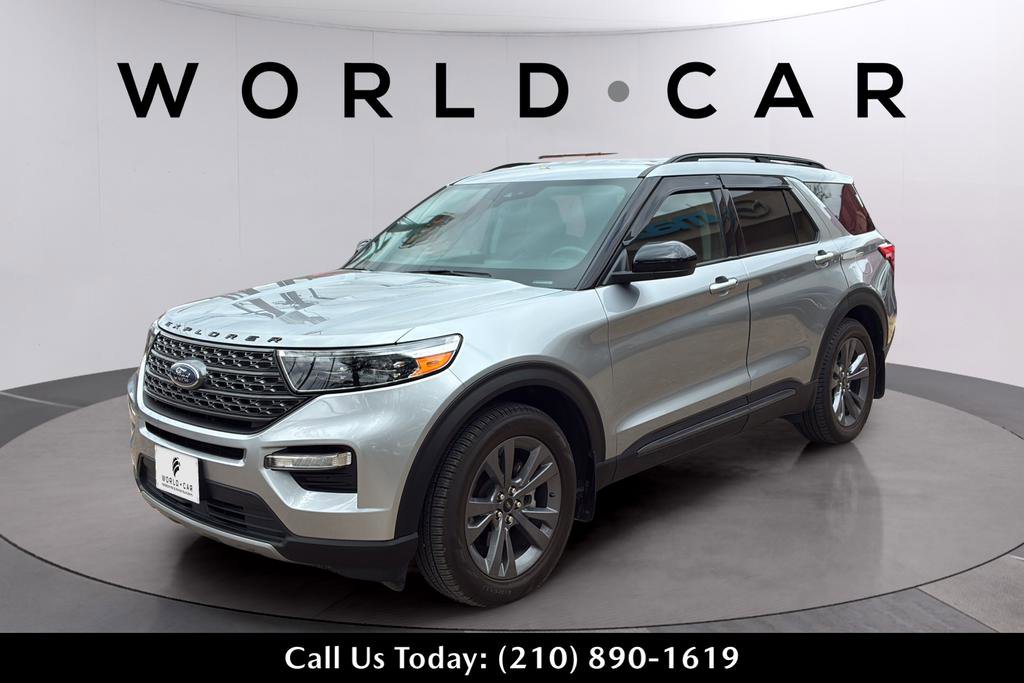 Used 2022 Ford Explorer XLT w/ Equipment Group 202A image 10
