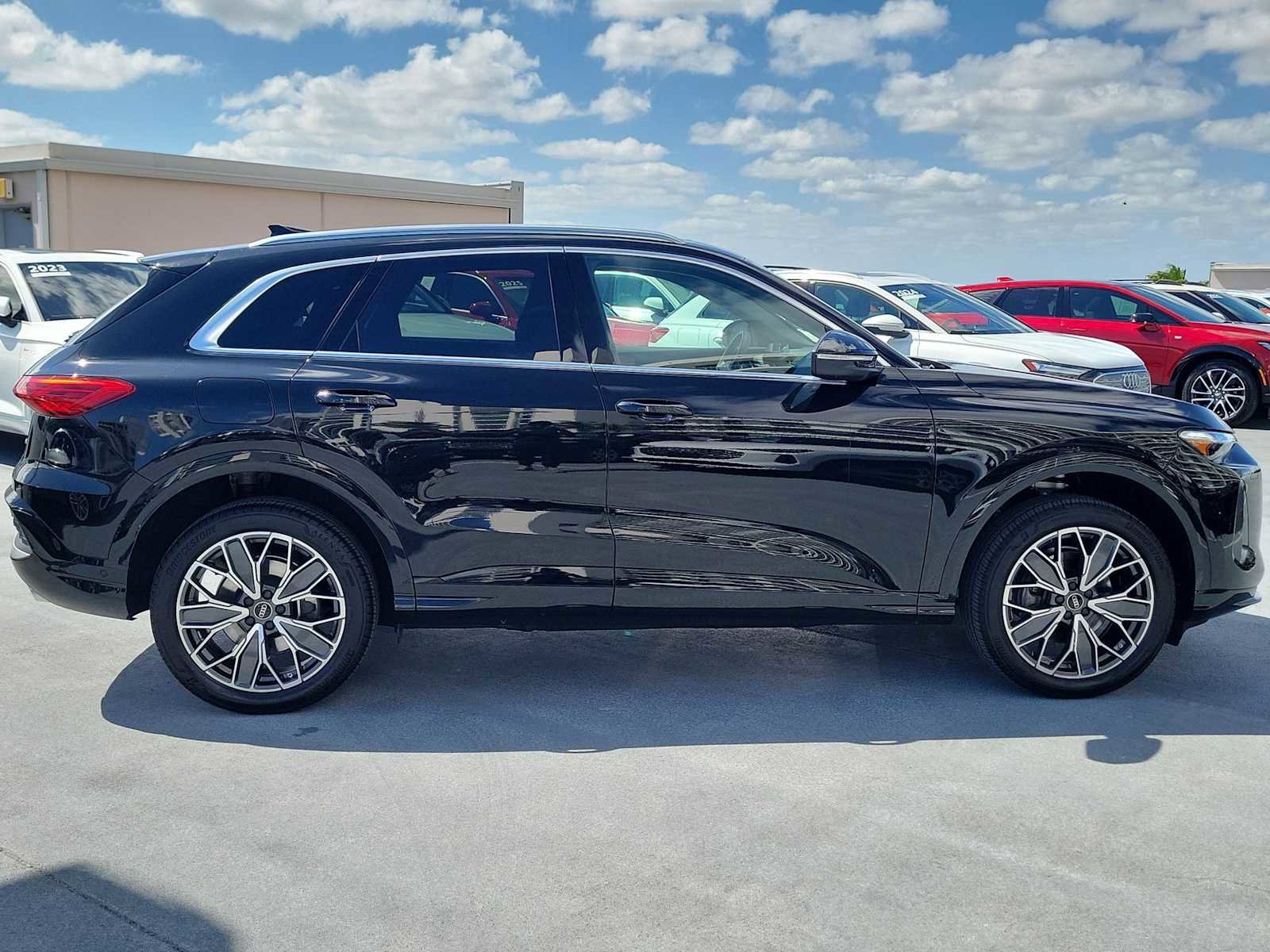 Certified 2025 Audi Q5 Premium Plus w/ Premium Plus AWD/4WD image 7