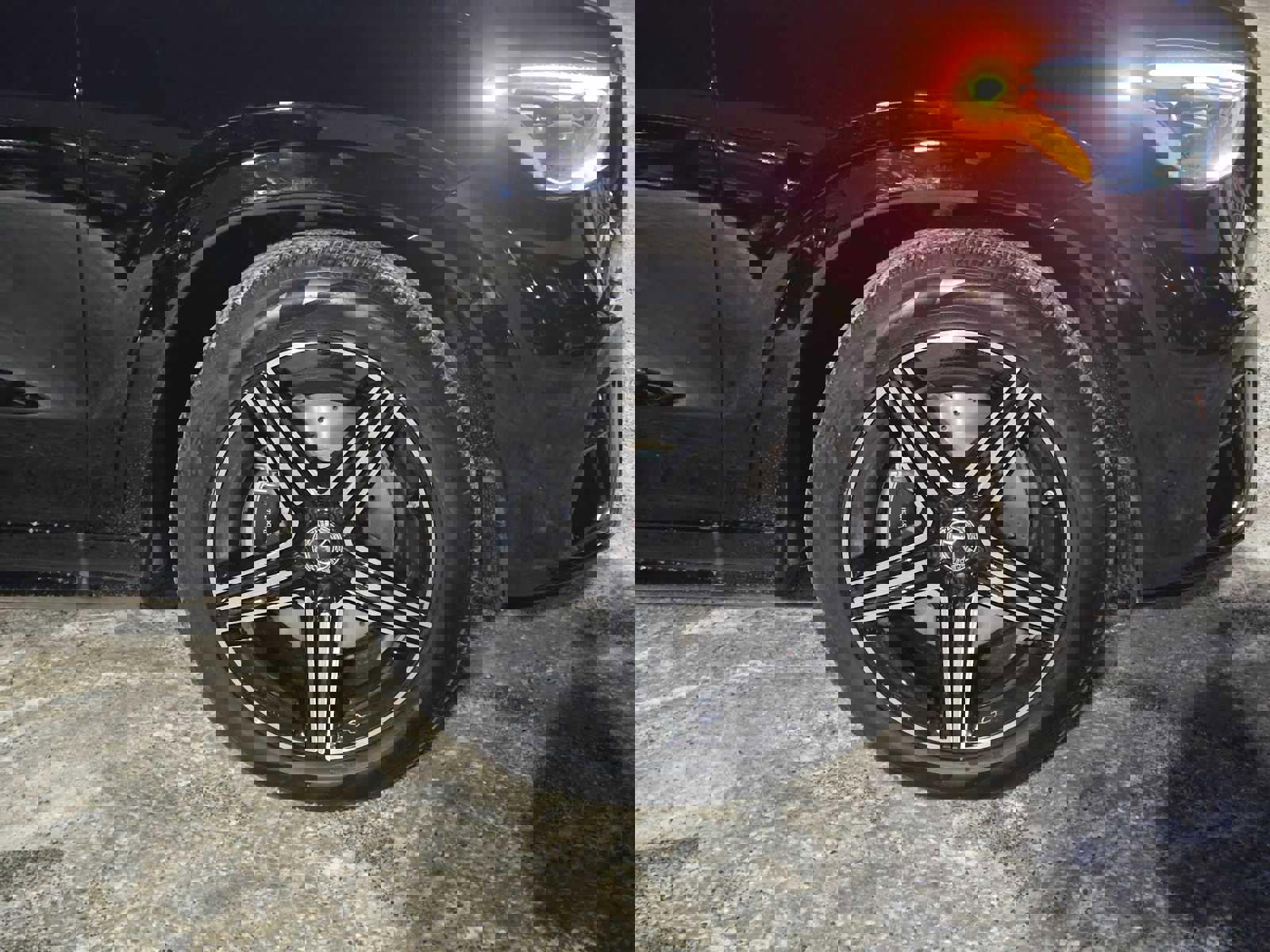 New 2026 Mercedes-Benz GLE 580 4MATIC image 9