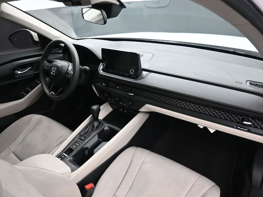 Used 2023 Honda Accord EX image 42
