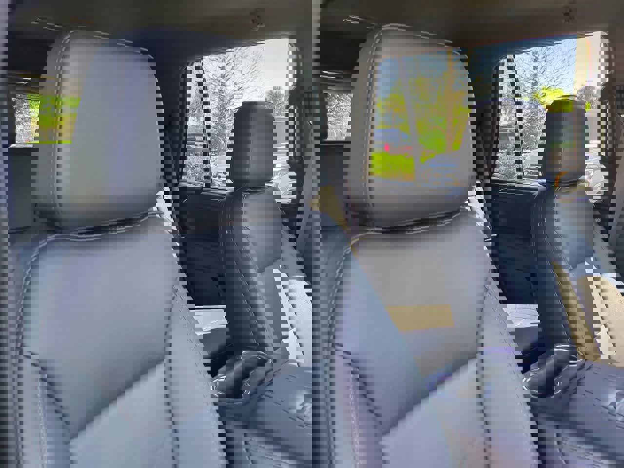 Used 2022 Chevrolet Tahoe Z71 AWD/4WD image 7