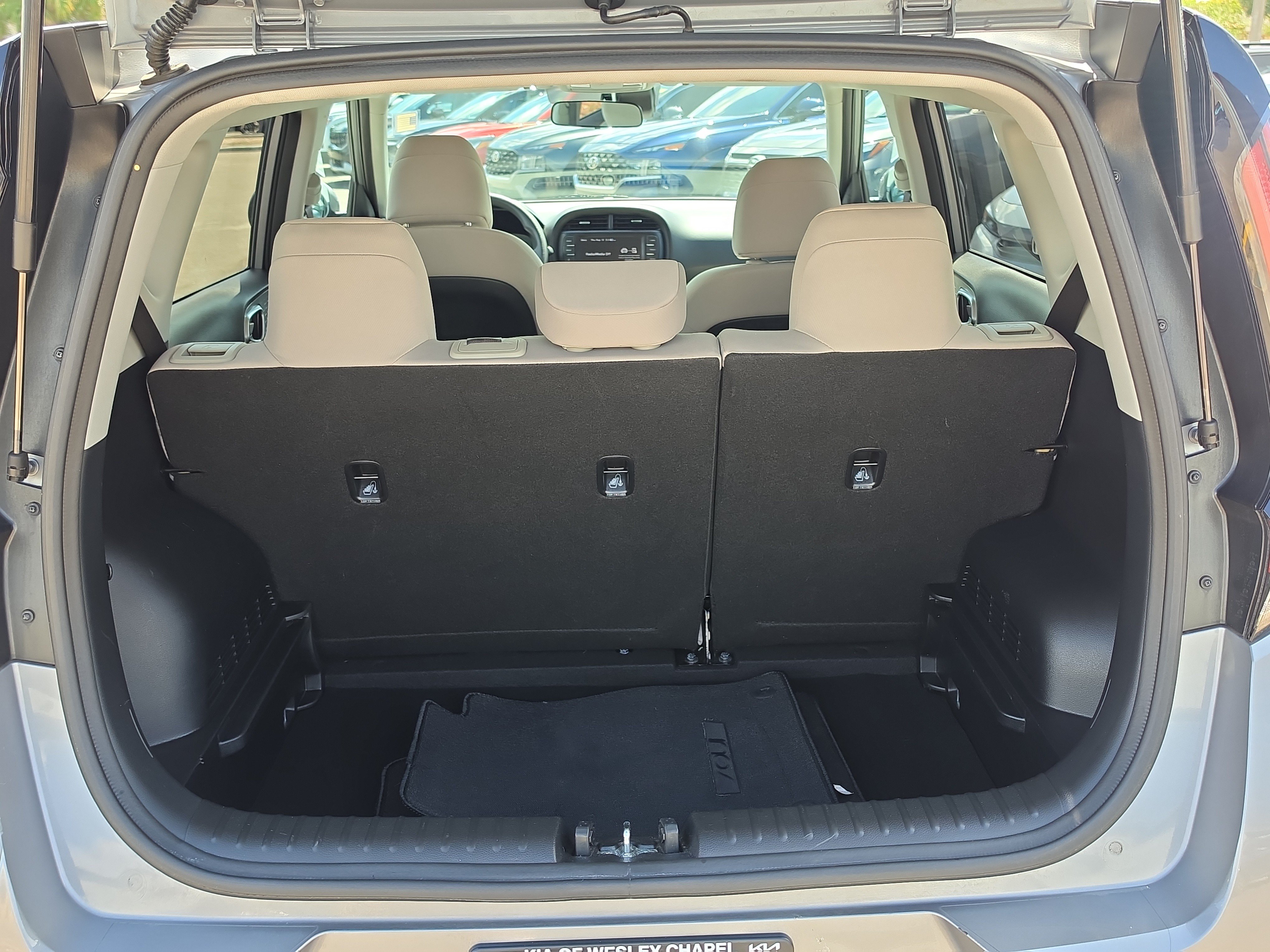 Certified 2024 Kia Soul LX FWD image 10