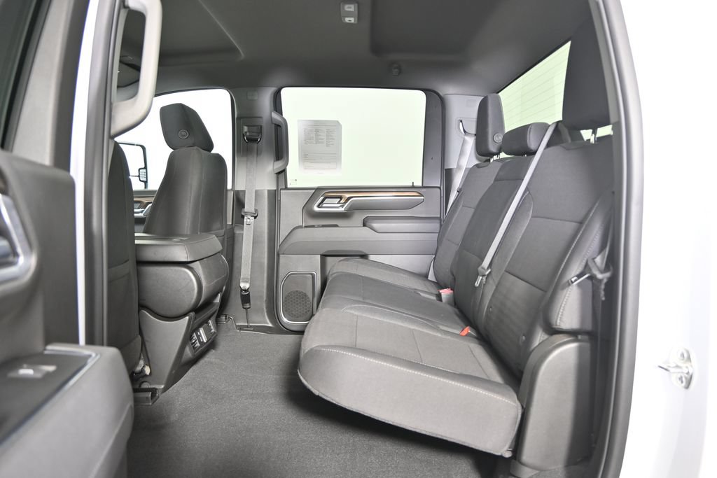Used 2026 Chevrolet Silverado 3500 LT w/ Convenience Package AWD/4WD image 17