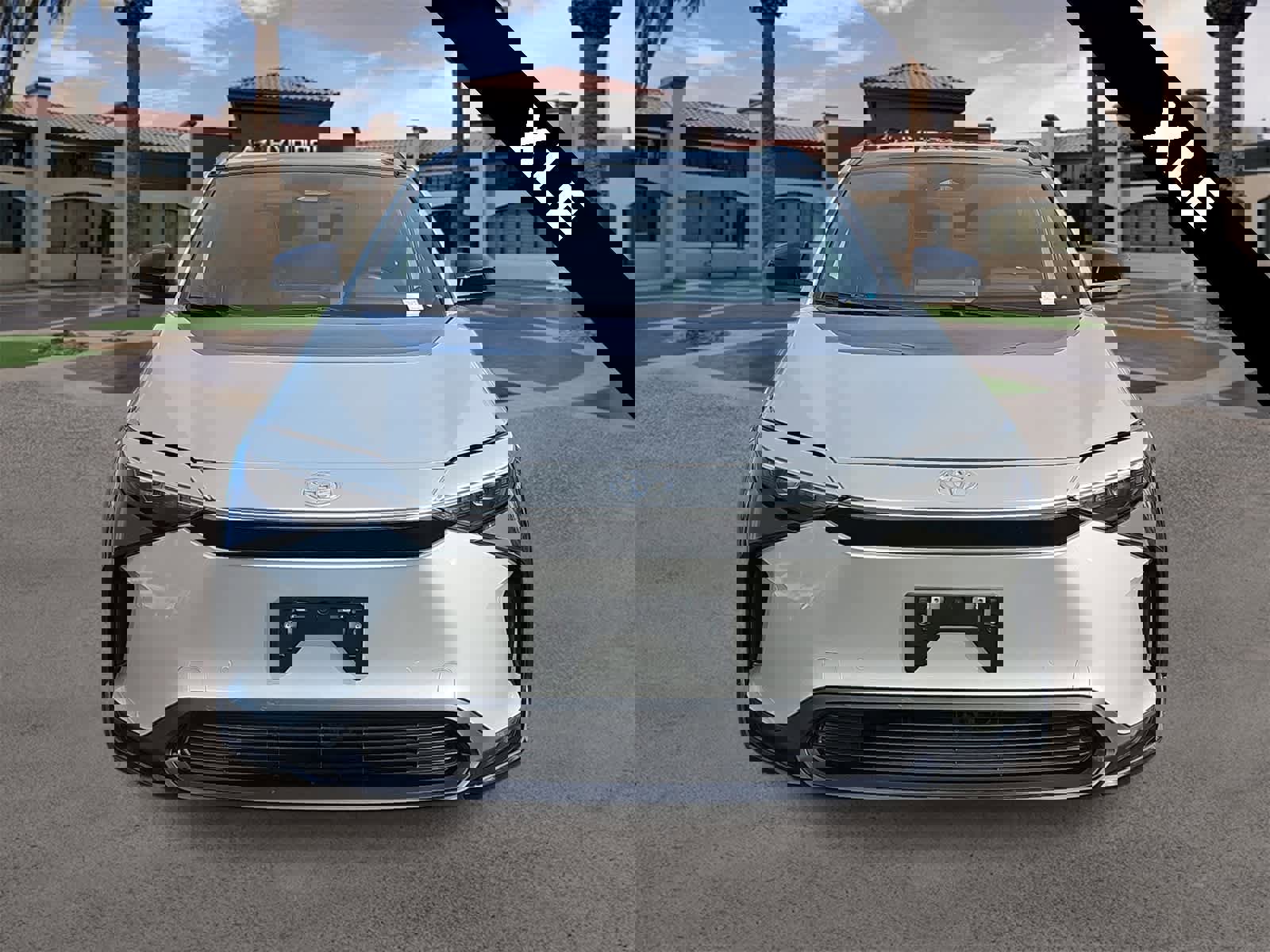 Used 2024 Toyota bZ4X XLE w/ Weather Package image 3