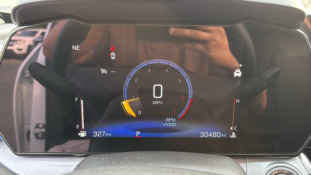 Used 2025 Chevrolet Trax LT FWD image 14