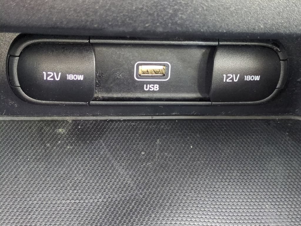 Used 2023 Kia Forte LXS w/ LXS Technology Package FWD image 19