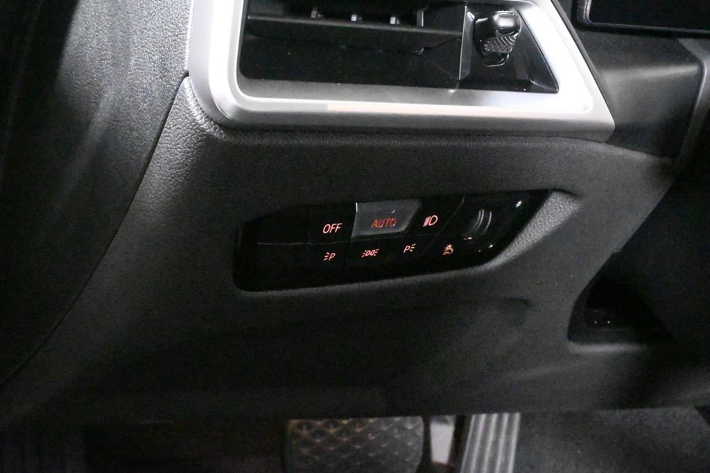 Used 2026 BMW 330i xDrive Sedan w/ Convenience Package image 27