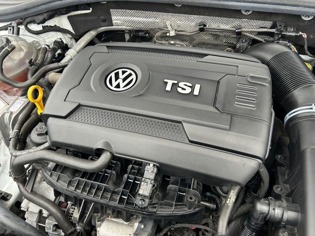 Used 2019 Volkswagen Jetta GLI image 30