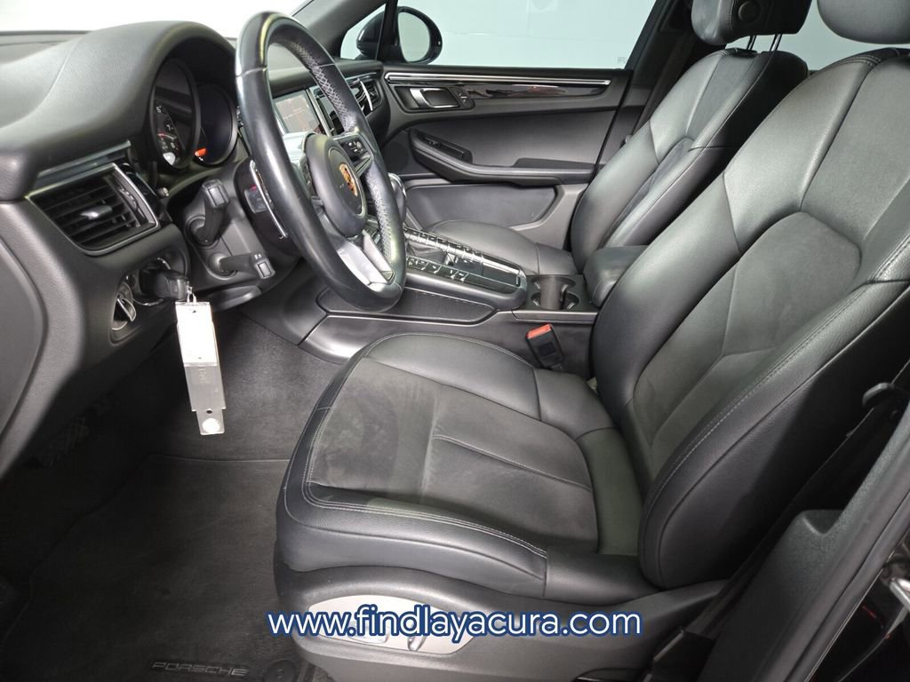 Used 2017 Porsche Macan AWD/4WD image 13