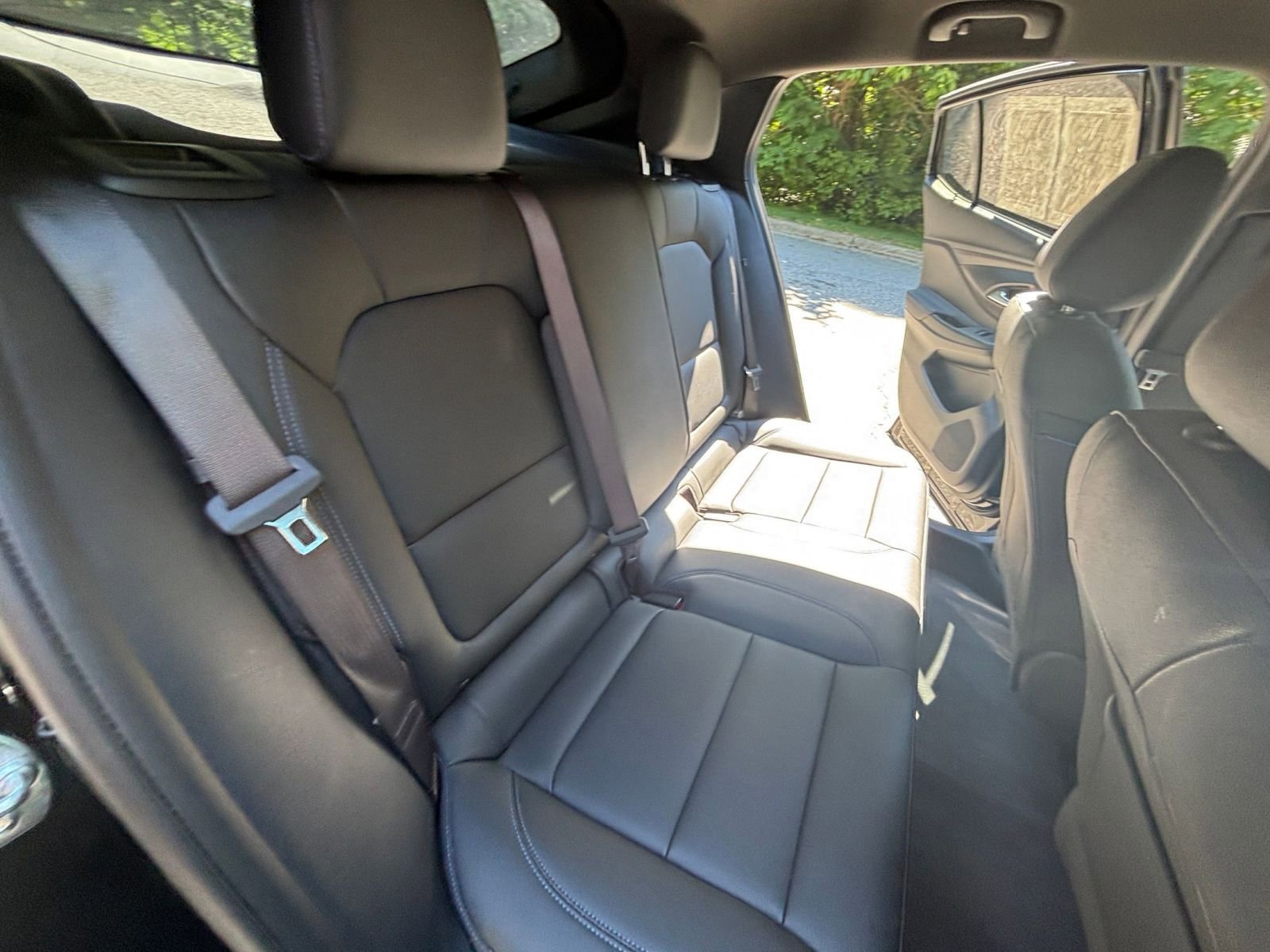 Used 2025 Buick Envista Sport Touring FWD image 21
