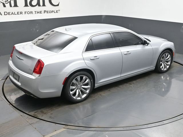 Used 2020 Chrysler 300 Touring L w/ Quick Order Package 2EF image 38