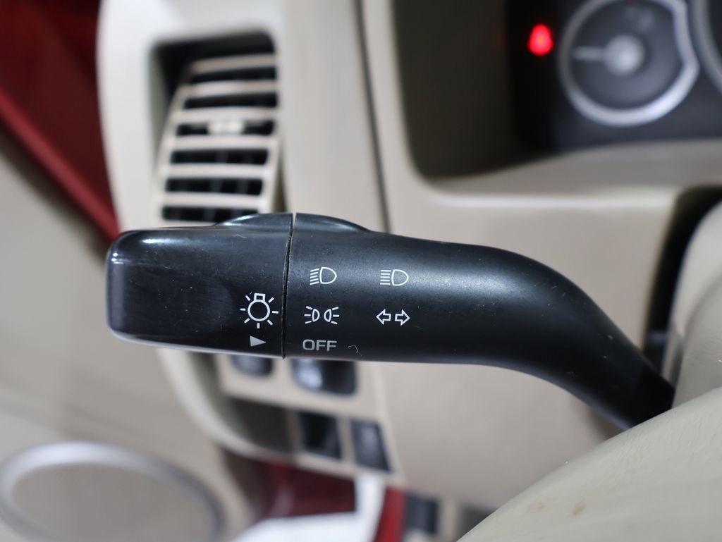 Used 2006 Mercury Mariner Luxury image 32