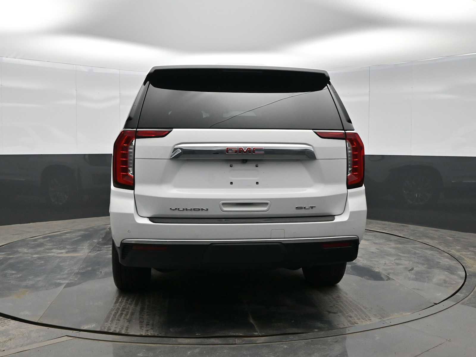 Used 2024 GMC Yukon SLT image 6