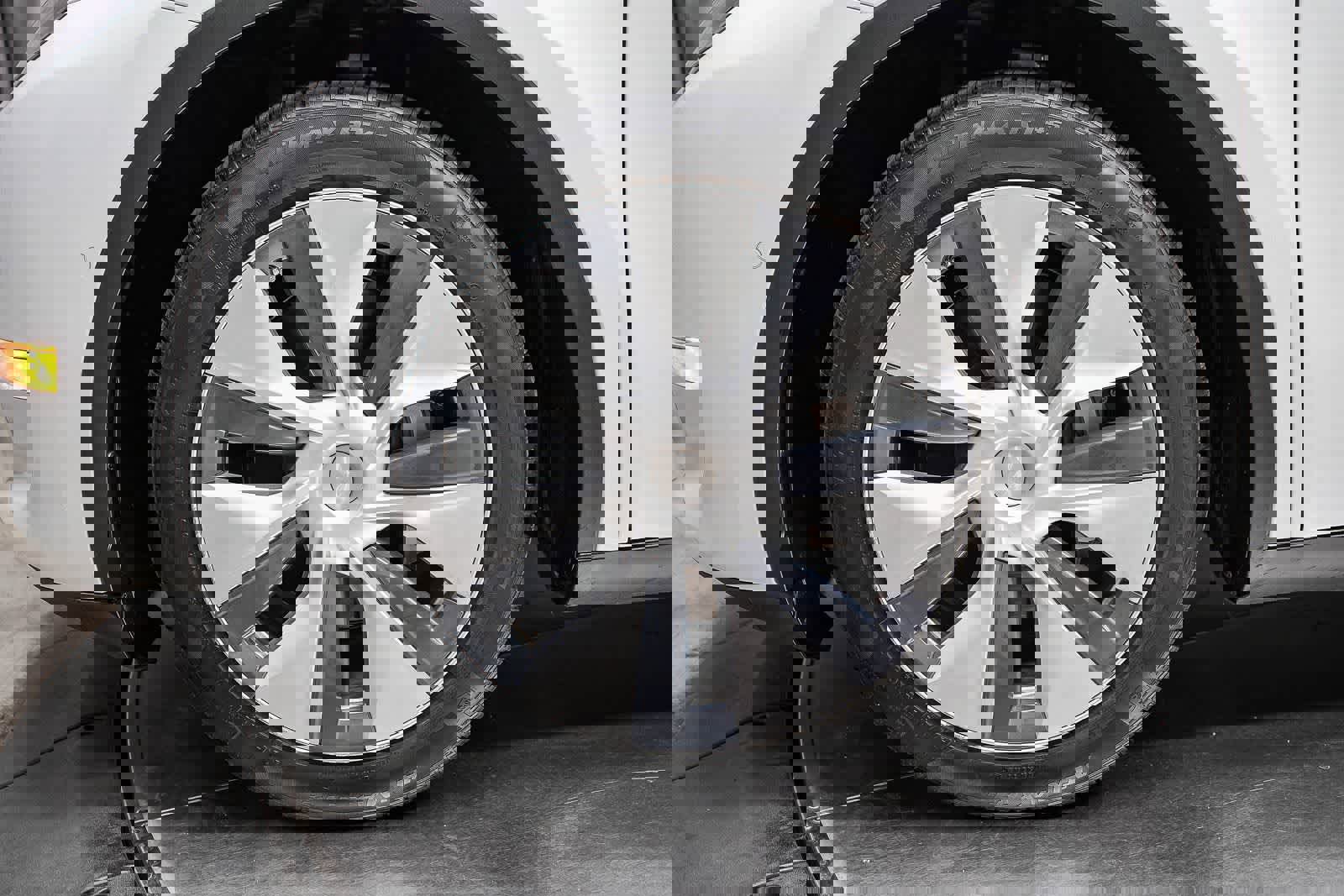 Used 2020 Tesla Model Y Long Range image 9