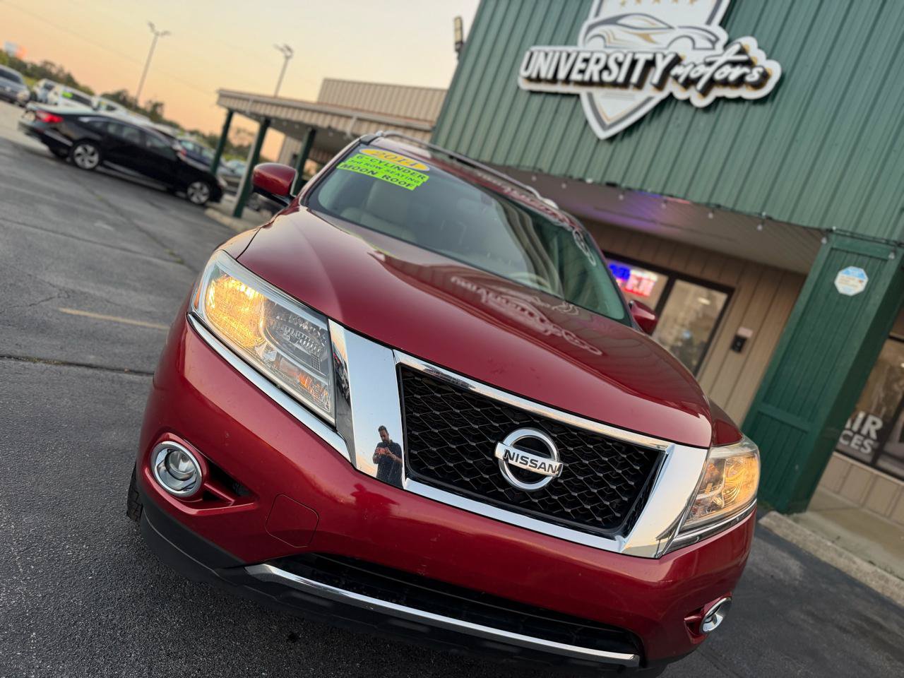 Used 2014 Nissan Pathfinder Platinum w/ Platinum Premium Package AWD/4WD image 9