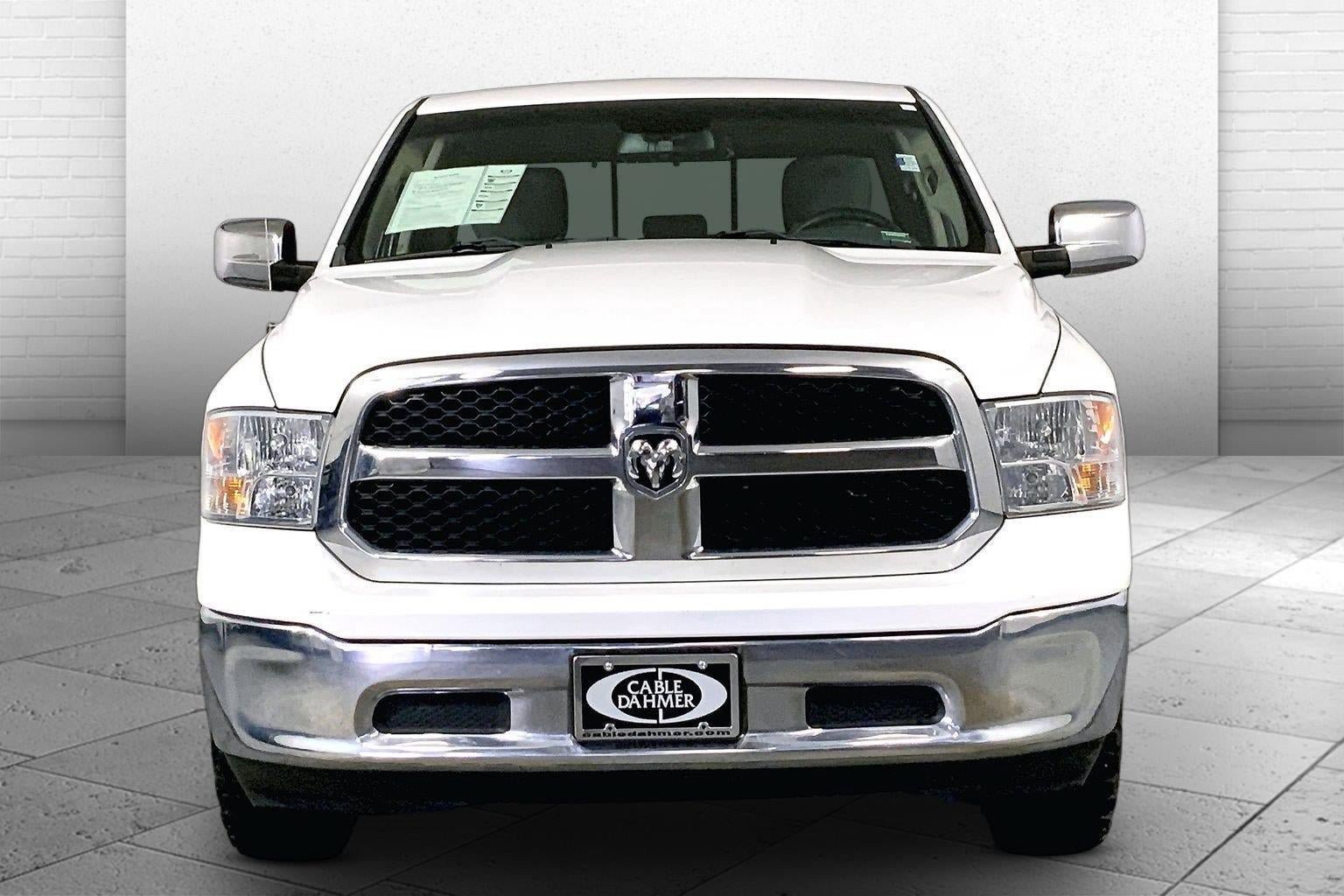 Used 2016 RAM 1500 Classic SLT AWD/4WD image 2