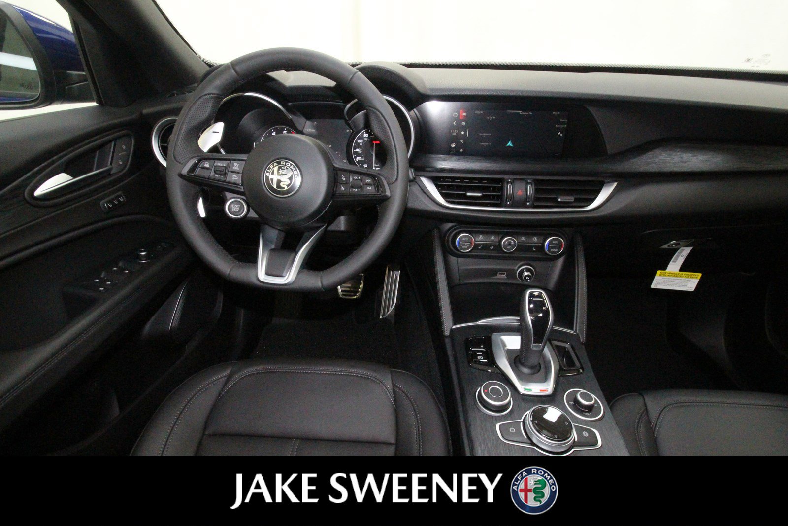 New 2022 Alfa Romeo Stelvio Sprint image 13