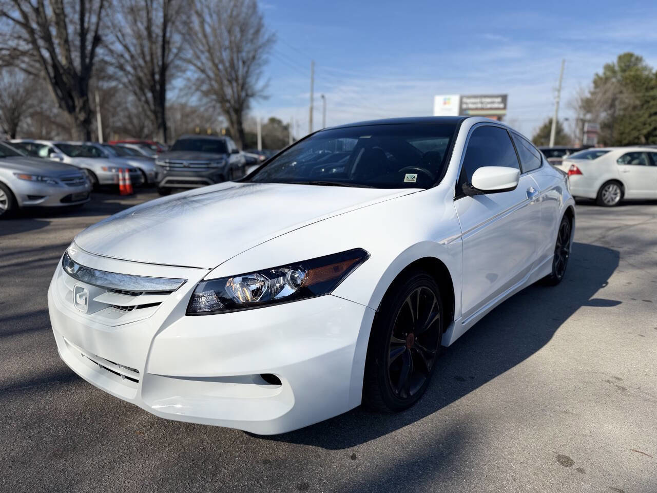 Used 2011 Honda Accord EX-L image 1