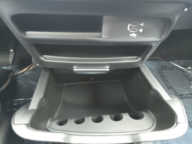 New 2026 Chrysler Pacifica Select image 15