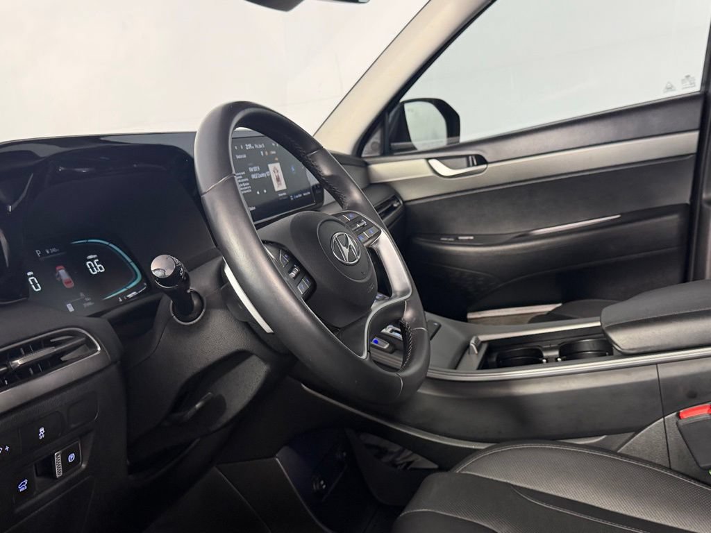 Used 2024 Hyundai Palisade SEL FWD image 24