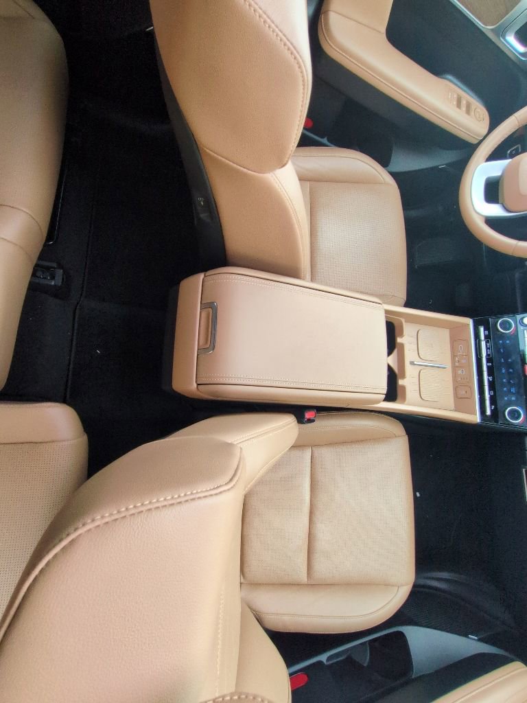 Used 2025 Hyundai Santa Fe Limited FWD image 27