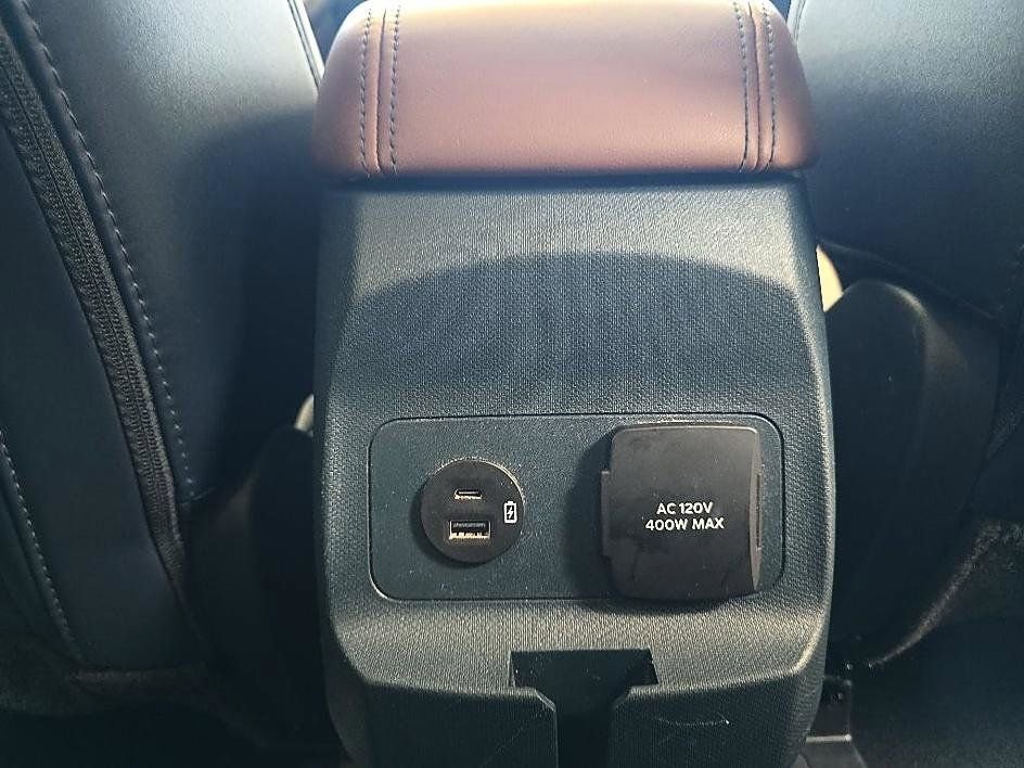 Used 2024 Ford Maverick Lariat FWD image 37