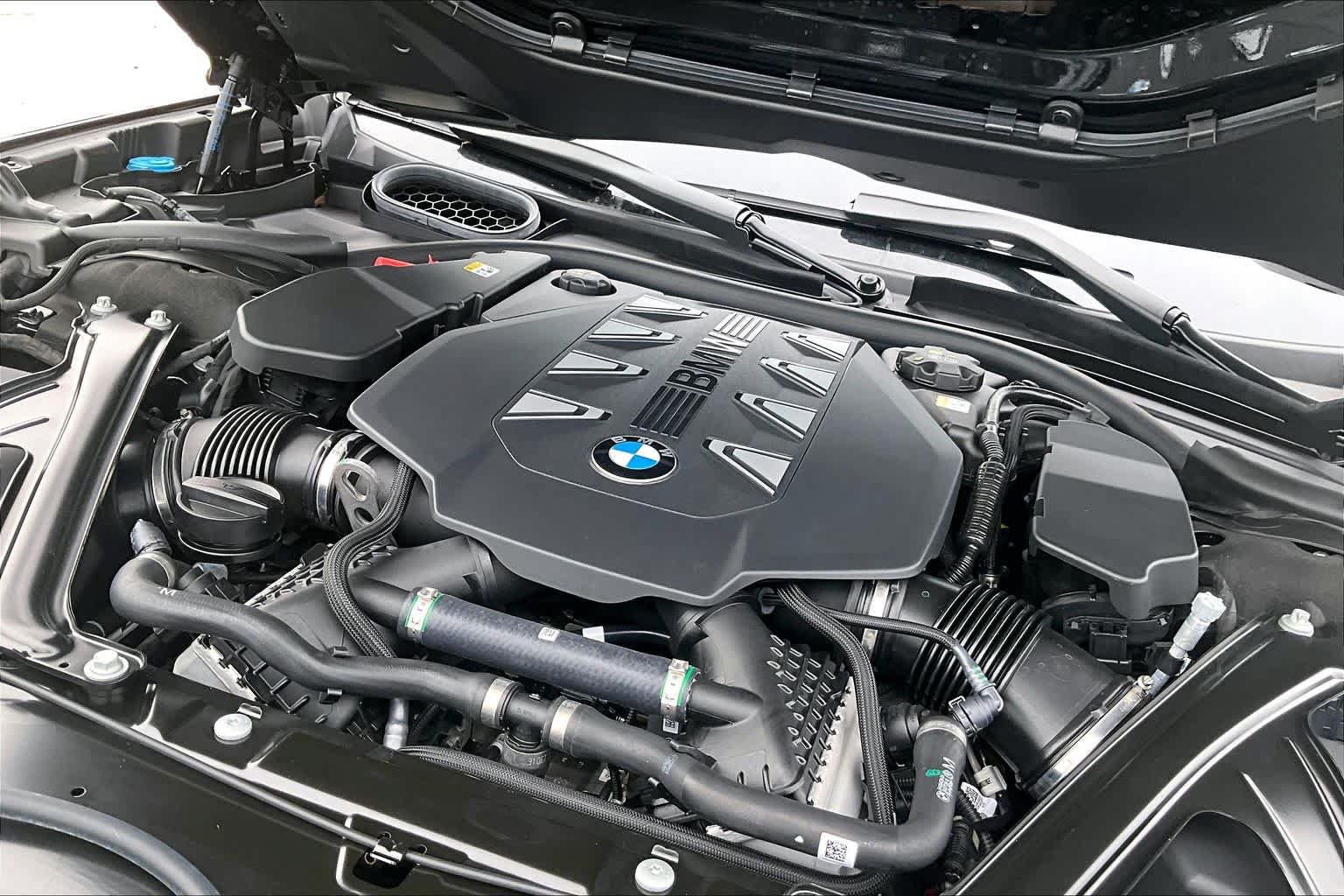Used 2026 BMW 760i xDrive AWD/4WD image 31
