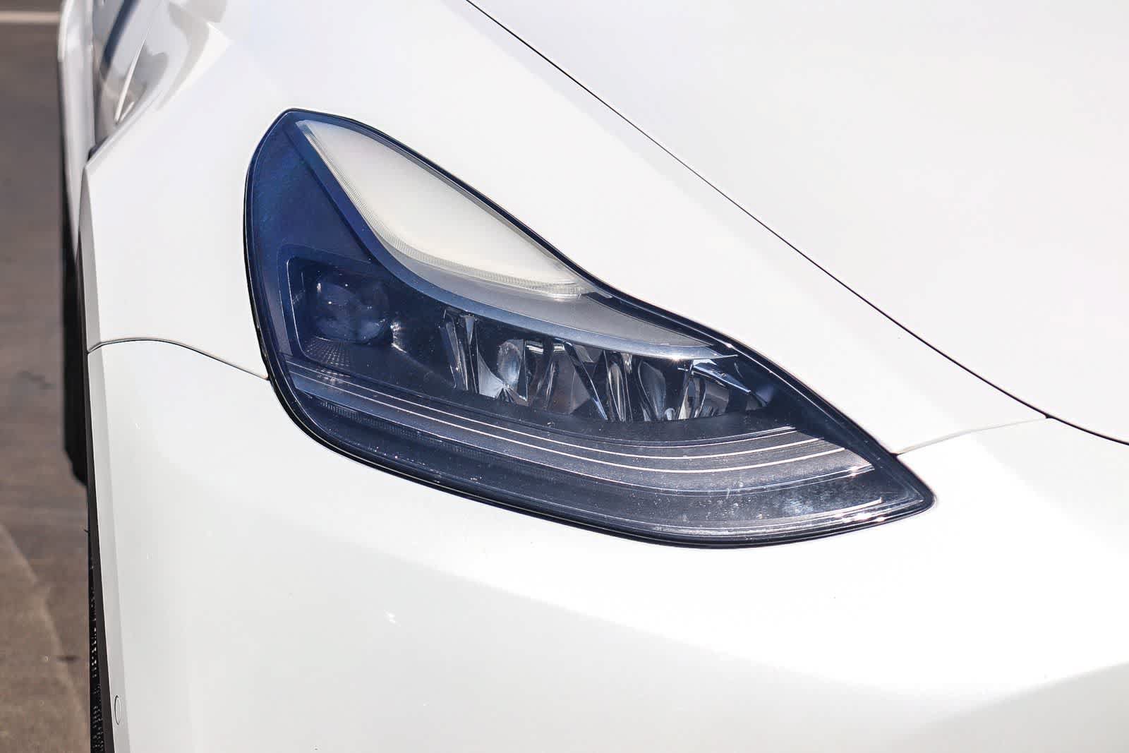 Used 2022 Tesla Model Y Performance AWD/4WD image 8