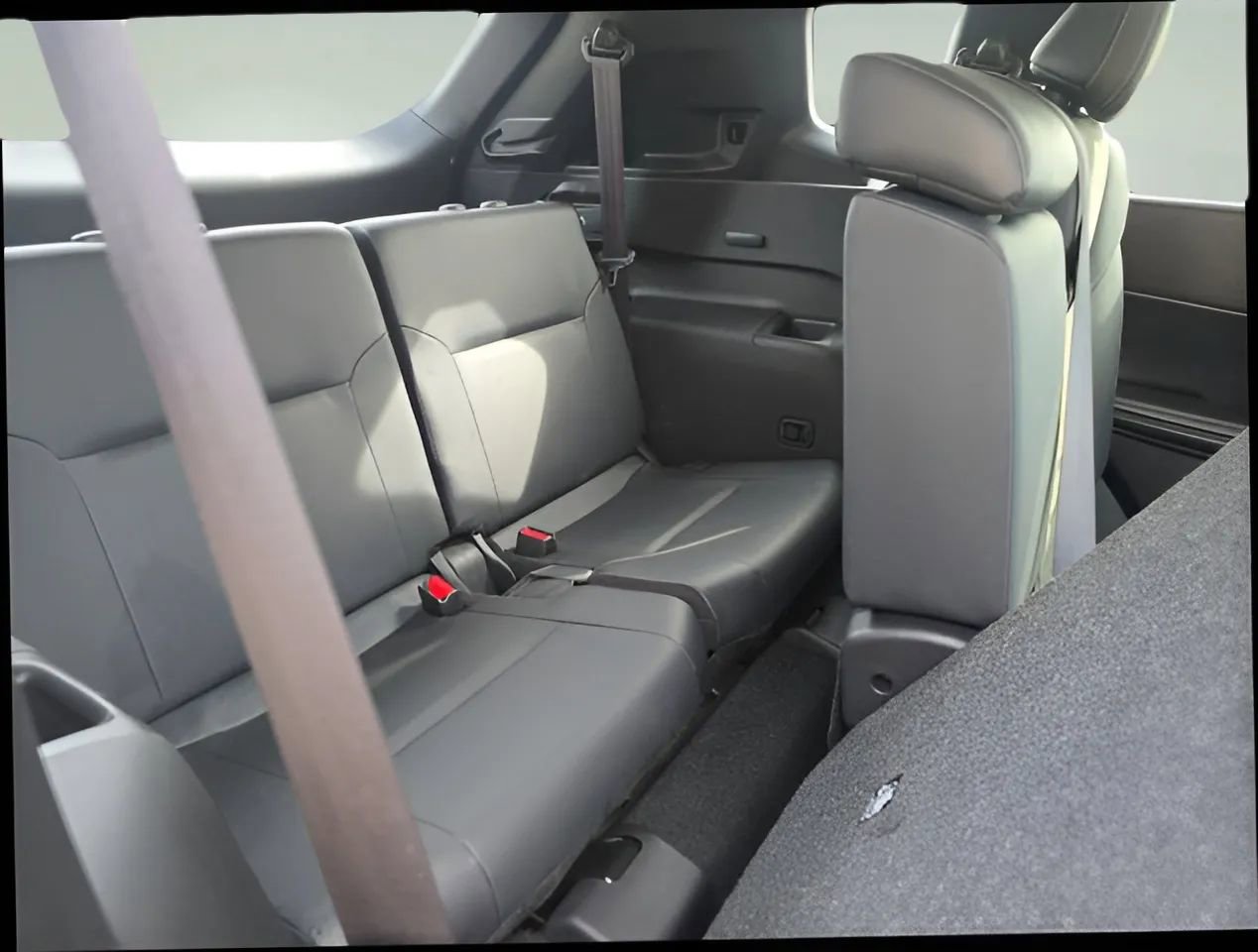 Used 2025 Mitsubishi Outlander SE image 22