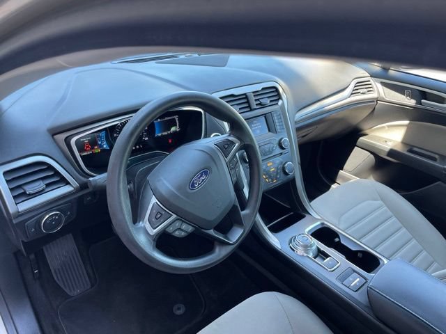 Used 2018 Ford Fusion S FWD image 23