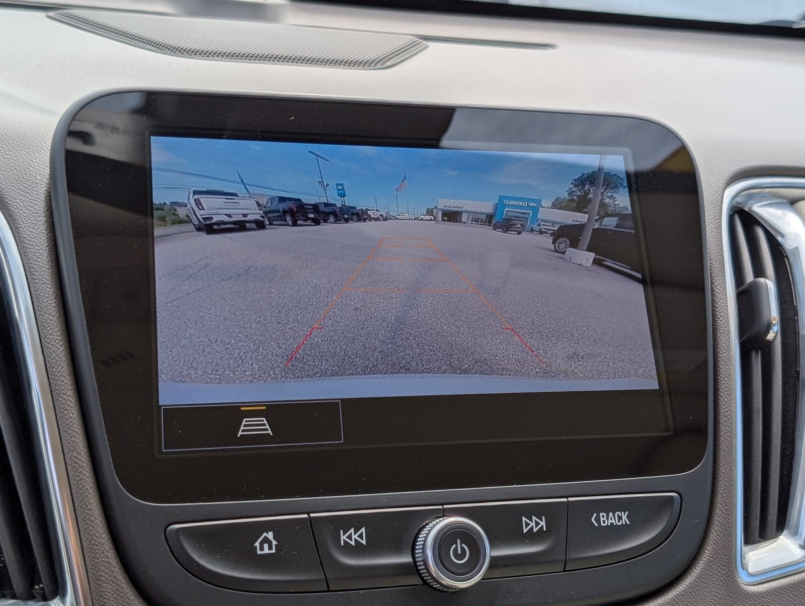 Used 2024 Chevrolet Malibu LT FWD image 28