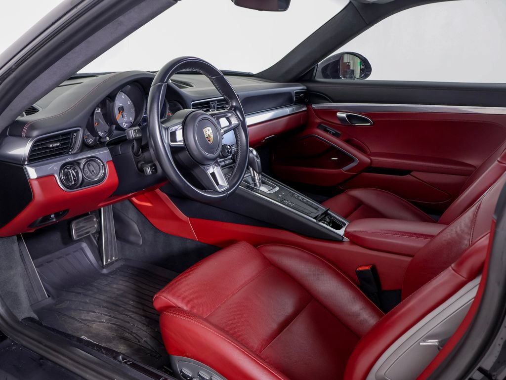 Certified 2017 Porsche 911 Carrera S RWD image 4