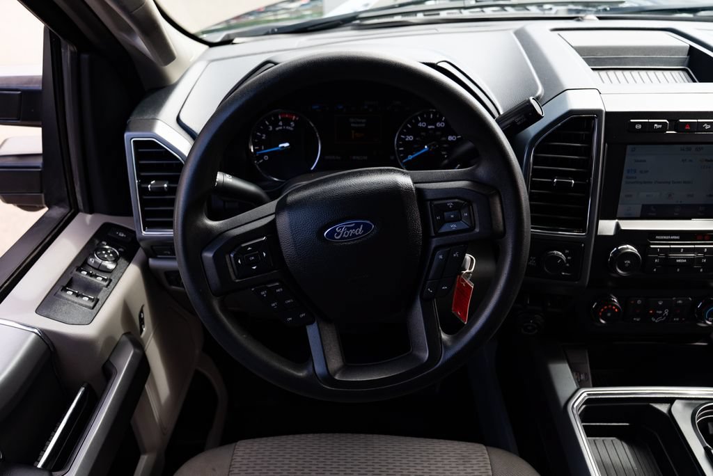Used 2021 Ford F250 XLT w/ XLT Premium Package AWD/4WD image 11