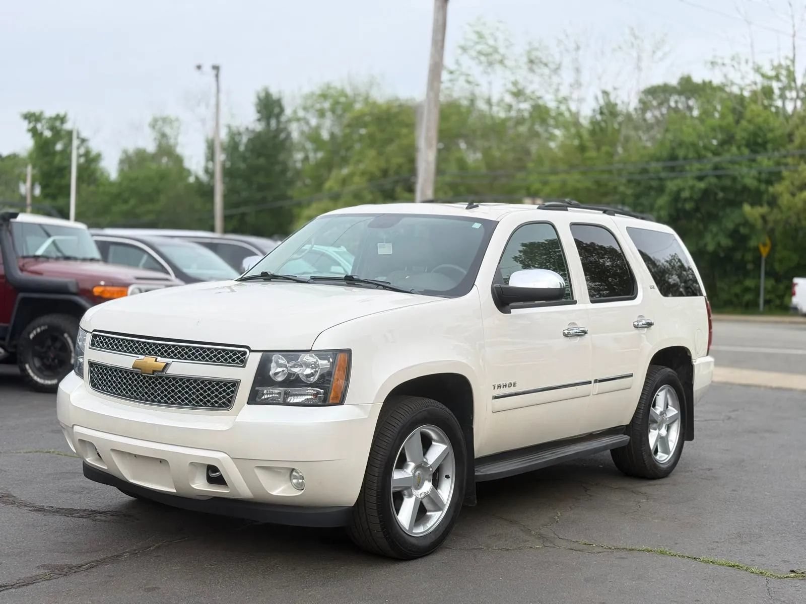 Used 2013 Chevrolet Tahoe LTZ AWD/4WD image 2