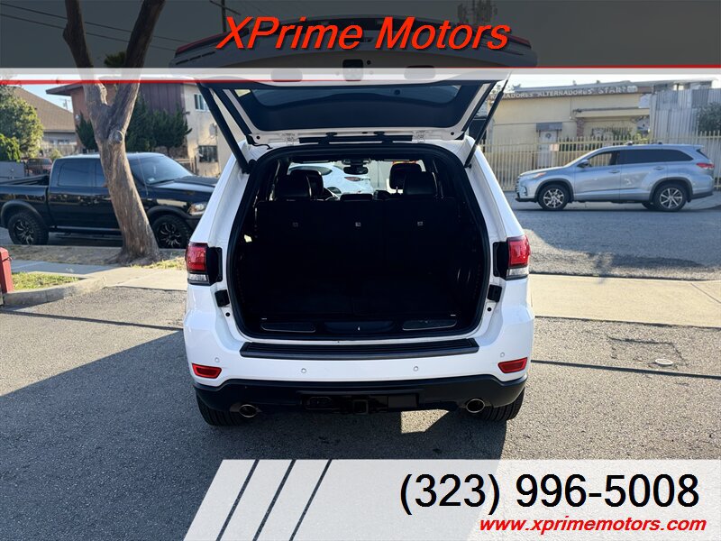 Used 2018 Jeep Grand Cherokee Trailhawk w/ Trailhawk Luxury Group AWD/4WD image 13