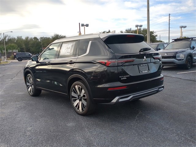 New 2025 Mitsubishi Outlander AWD image 4