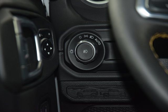 Used 2024 Jeep Wrangler Sahara w/ Technology Group image 35