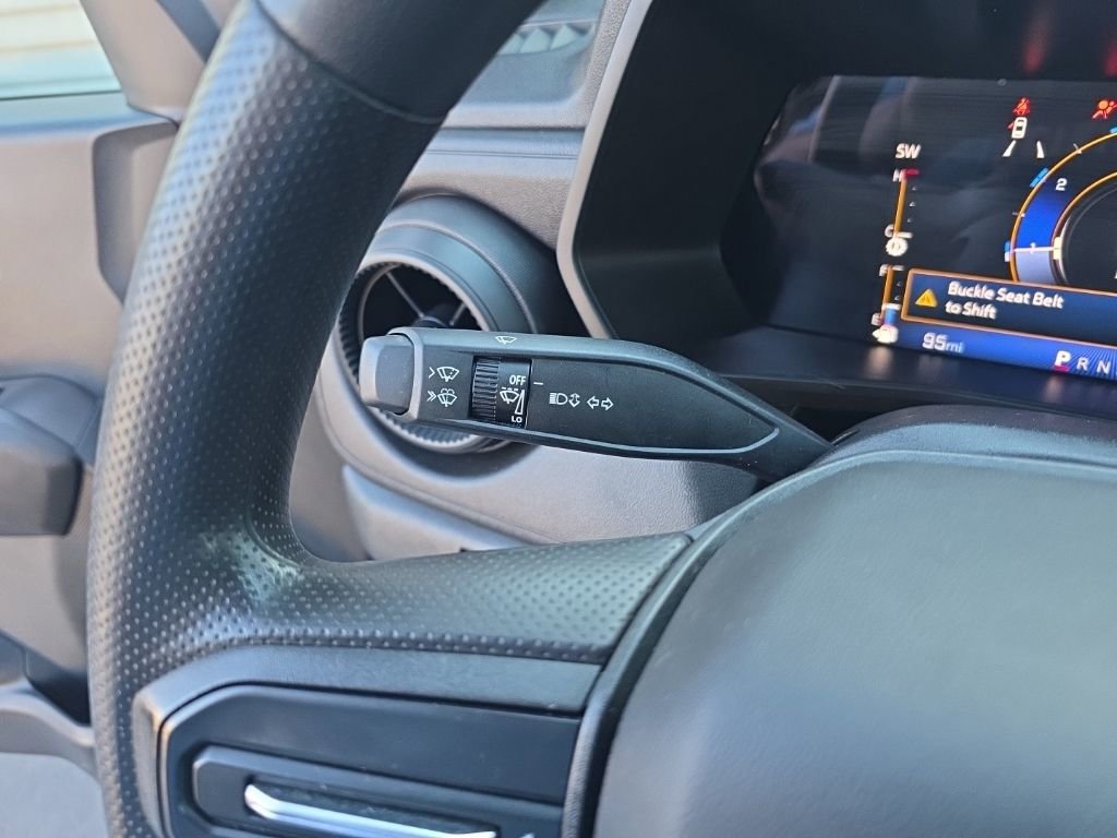 Used 2023 Chevrolet Colorado W/T image 16