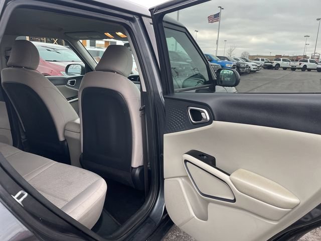 Used 2021 Kia Soul S FWD image 31